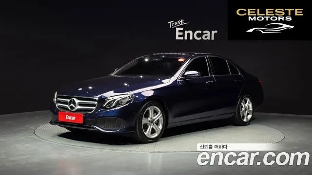 MERCEDES BENZ E-Classe W213 E200 Avantgarde 2018 — photo 32 sur 35