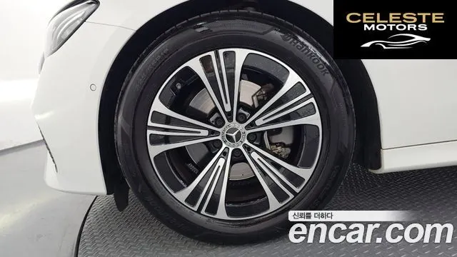 MERCEDES BENZ E-Classe W214 E200 Avantgarde 2025 — photo 5 sur 20