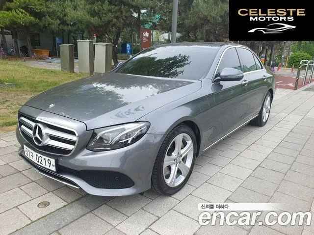 MERCEDES BENZ E-Classe W213 E220d Avantgarde 2017 — photo 25 sur 26