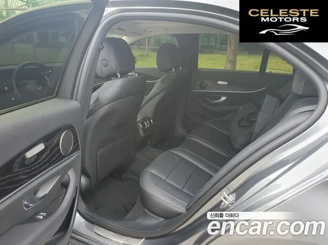 MERCEDES BENZ E-Classe W213 E220d Avantgarde 2017 — photo 8 sur 26