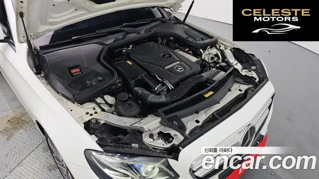 MERCEDES BENZ E-Classe W213 E300 Avantgarde 2017 — photo 6 sur 26