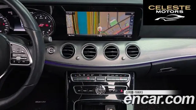 MERCEDES BENZ E-Classe W213 E300 Avantgarde 2019 — photo 21 sur 32