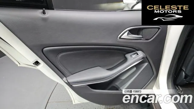 MERCEDES BENZ GLA-Classe X156 GLA220 2019 — photo 15 sur 32