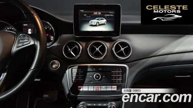 MERCEDES BENZ GLA-Classe X156 GLA220 2019 — photo 19 sur 32