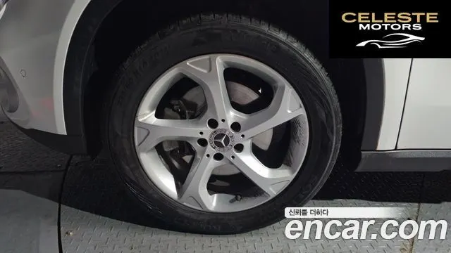 MERCEDES BENZ GLA-Classe X156 GLA220 2019 — photo 5 sur 32
