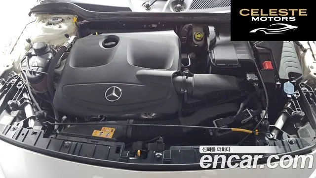 MERCEDES BENZ GLA-Classe X156 GLA220 2019 — photo 6 sur 32