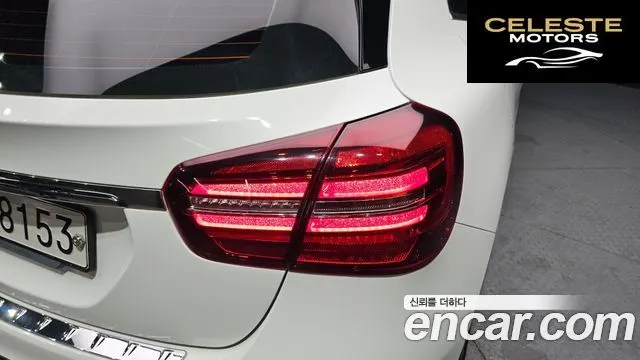 MERCEDES BENZ GLA-Classe X156 GLA220 2019 — photo 9 sur 32