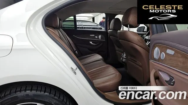 MERCEDES BENZ E-Classe W213 E300e 4MATIC Exclusive 2020 — photo 18 sur 38