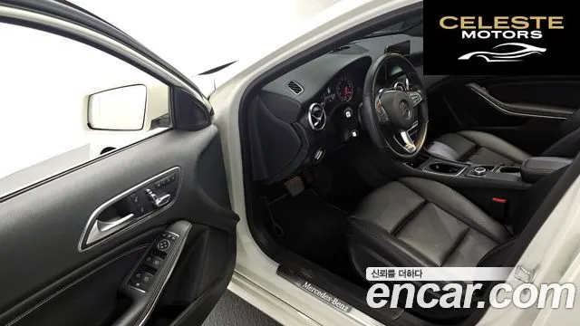 MERCEDES BENZ A-Classe W176 A200 2018 — photo 13 sur 29