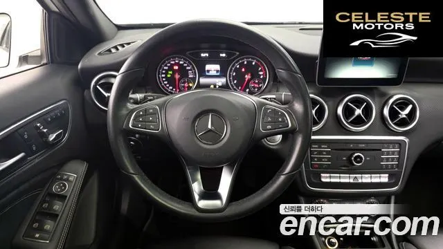 MERCEDES BENZ A-Classe W176 A200 2018 — photo 19 sur 29