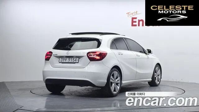 MERCEDES BENZ A-Classe W176 A200 2018 — photo 2 sur 29