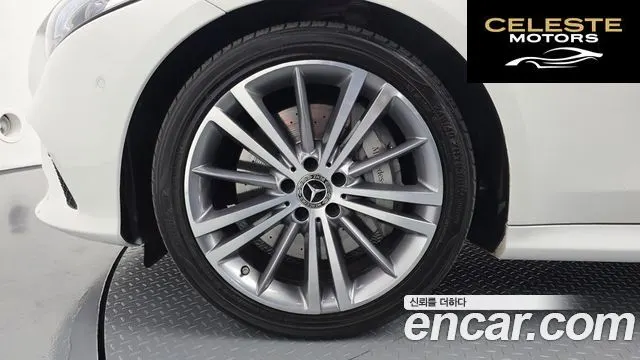 MERCEDES BENZ CLS-Classe C257 CLS400d 4MATIC 2019 — photo 5 sur 31