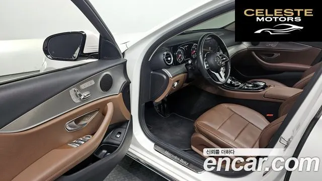 MERCEDES BENZ E-Classe W213 E300 Avantgarde 2019 — photo 13 sur 31