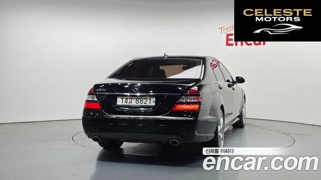 MERCEDES BENZ S-Classe W221 S550L 2008 — photo 4 sur 20