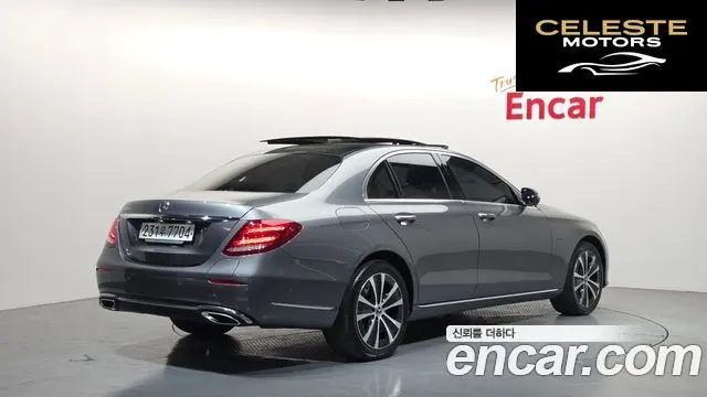 MERCEDES BENZ E-Classe W213 E300e Exclusive 2019 — photo 2 sur 33