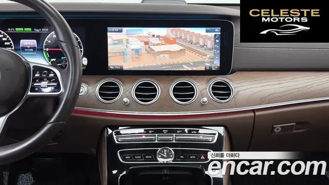 MERCEDES BENZ E-Classe W213 E300e Exclusive 2019 — photo 25 sur 33