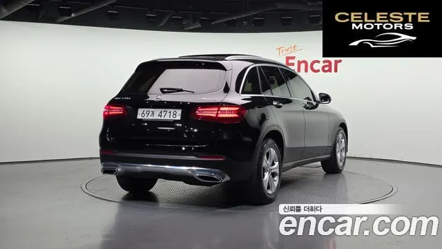 MERCEDES BENZ GLC-Classe X253 GLC220 d 4MATIC 2017 — photo 2 sur 20