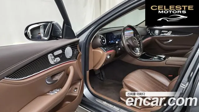 MERCEDES BENZ E-Classe W213 E400 4MATIC Exclusive 2017 — photo 10 sur 20