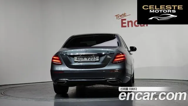 MERCEDES BENZ E-Classe W213 E400 4MATIC Exclusive 2017 — photo 4 sur 20