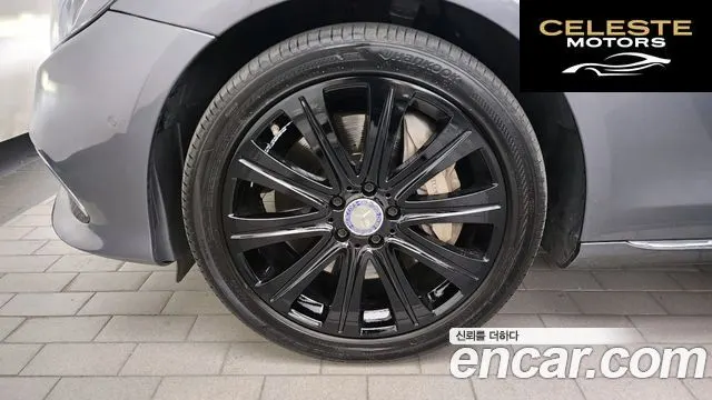 MERCEDES BENZ E-Classe W213 E400 4MATIC Exclusive 2017 — photo 5 sur 20