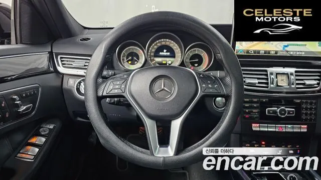 MERCEDES BENZ E-Classe W212 E220 Avantgarde Sport 2015 — photo 13 sur 20