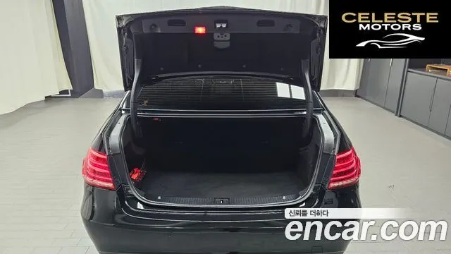 MERCEDES BENZ E-Classe W212 E220 Avantgarde Sport 2015 — photo 20 sur 20