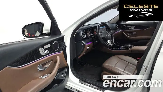 MERCEDES BENZ E-Classe W213 E220d Avantgarde 2017 — photo 10 sur 20