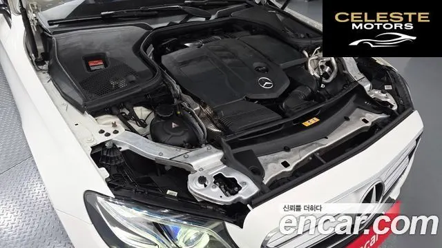 MERCEDES BENZ E-Classe W213 E220d Avantgarde 2017 — photo 6 sur 20