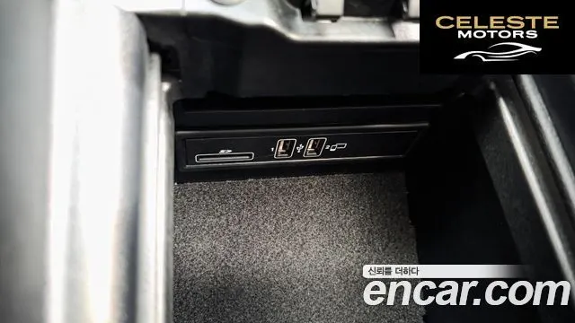 MERCEDES BENZ E-Classe W213 E300 4MATIC Exclusive 2018 — photo 33 sur 36