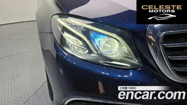 MERCEDES BENZ E-Classe W213 E300e 4MATIC Exclusive 2020 — photo 8 sur 37