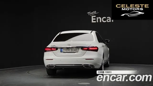 MERCEDES BENZ E-Classe W213 E250 Exclusive 2022 — photo 4 sur 20