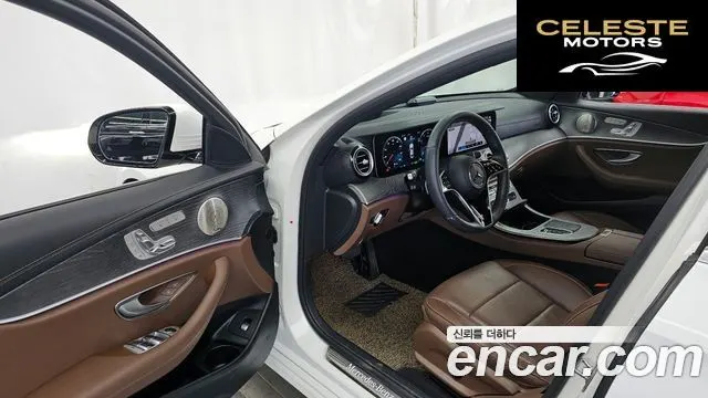 MERCEDES BENZ E-Classe W213 E350 4MATIC Avantgarde 2022 — photo 13 sur 33
