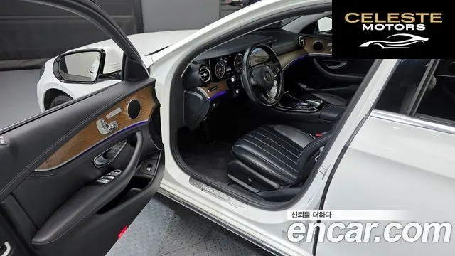 MERCEDES BENZ E-Classe W213 E220d Exclusive 2017 — photo 10 sur 20