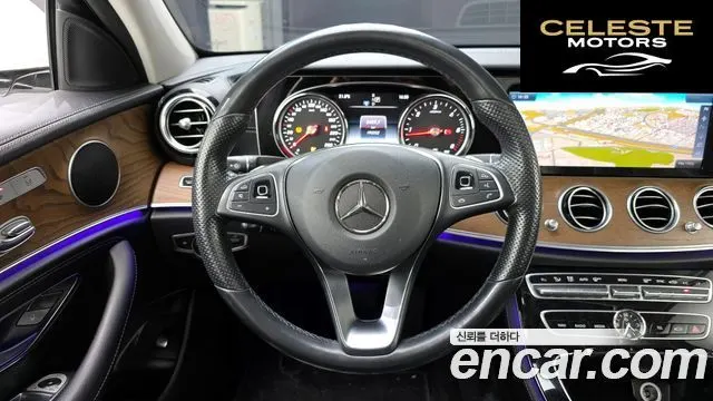 MERCEDES BENZ E-Classe W213 E220d Exclusive 2017 — photo 13 sur 20