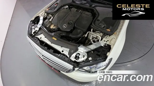 MERCEDES BENZ E-Classe W213 E220d Exclusive 2017 — photo 6 sur 20
