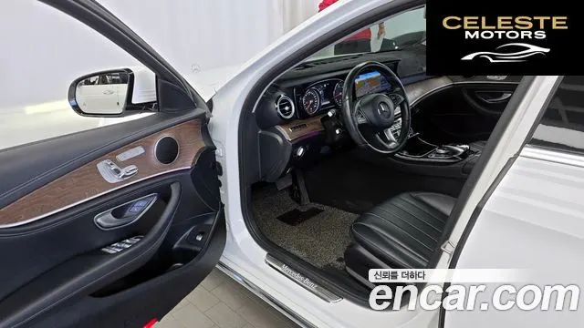 MERCEDES BENZ E-Classe W213 E220d Exclusive 2017 — photo 10 sur 20