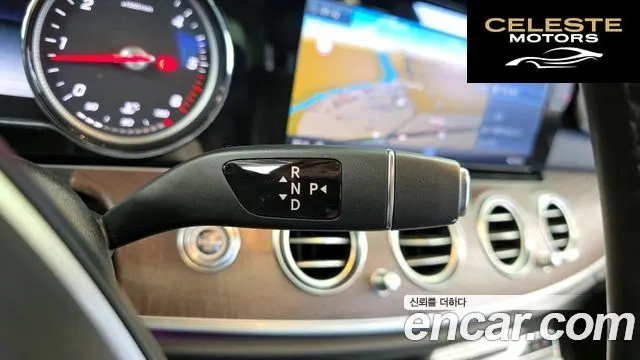 MERCEDES BENZ E-Classe W213 E220d Exclusive 2017 — photo 9 sur 20