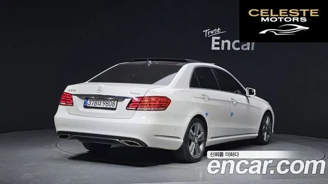 MERCEDES BENZ E-Classe W212 E300 Avantgarde 2014 — photo 2 sur 20