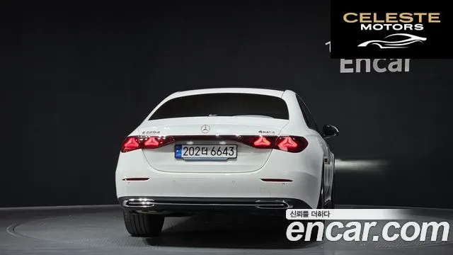 MERCEDES BENZ E-Classe W214 E220d 4MATIC Exclusive 2024 — photo 4 sur 33