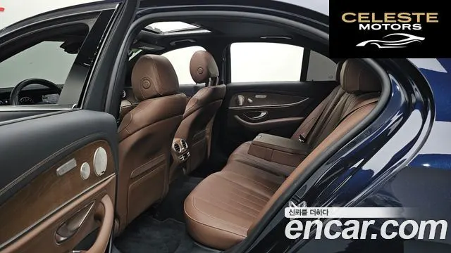 MERCEDES BENZ E-Classe W213 E300e 4MATIC Exclusive 2022 — photo 15 sur 35