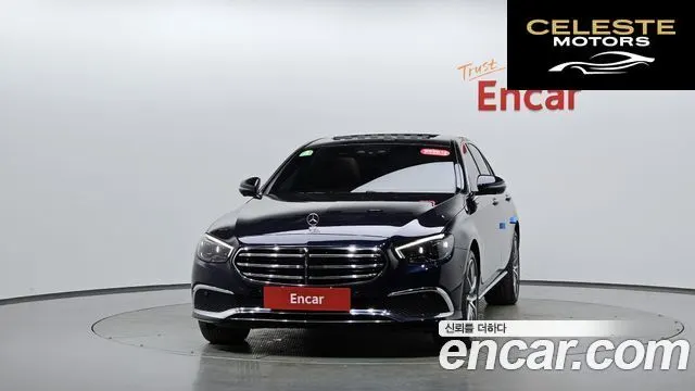 MERCEDES BENZ E-Classe W213 E300e 4MATIC Exclusive 2022 — photo 2 sur 35