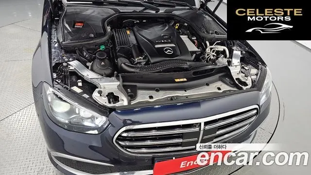 MERCEDES BENZ E-Classe W213 E300e 4MATIC Exclusive 2022 — photo 5 sur 35