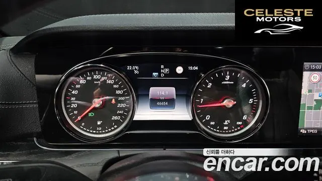 MERCEDES BENZ E-Classe W213 E220d Cabriolet 2019 — photo 8 sur 20