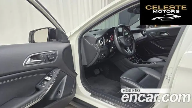 MERCEDES BENZ GLA-Classe X156 GLA200 d 4MATIC 2016 — photo 10 sur 20