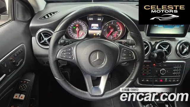 MERCEDES BENZ GLA-Classe X156 GLA200 d 4MATIC 2016 — photo 13 sur 20