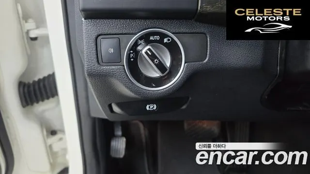 MERCEDES BENZ GLK-Classe X204 GLK220 CDI 2012 — photo 17 sur 20