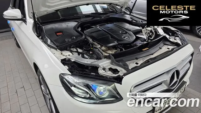 MERCEDES BENZ E-Classe W213 E220d Avantgarde 2019 — photo 5 sur 41