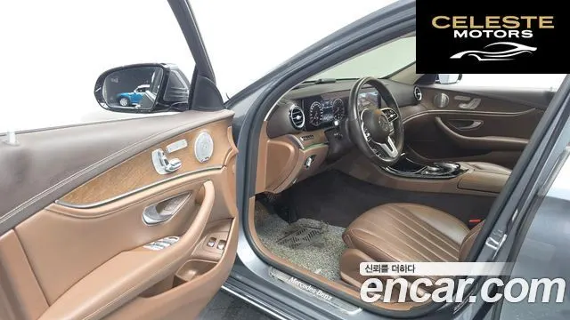 MERCEDES BENZ E-Classe W213 E300e Exclusive 2019 — photo 13 sur 33