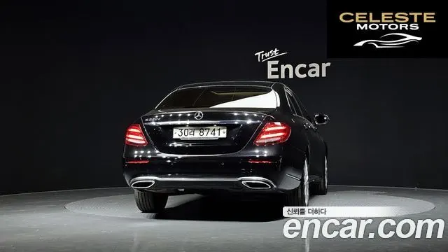 MERCEDES BENZ E-Classe W213 E220d Exclusive 2017 — photo 4 sur 30