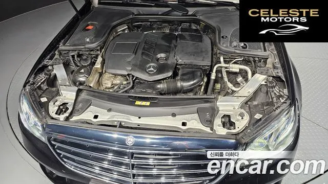 MERCEDES BENZ E-Classe W213 E220d Exclusive 2017 — photo 6 sur 30